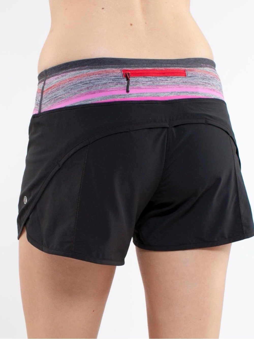 Lululemon Turbo Run Short
Black / Current Poncho Stripe